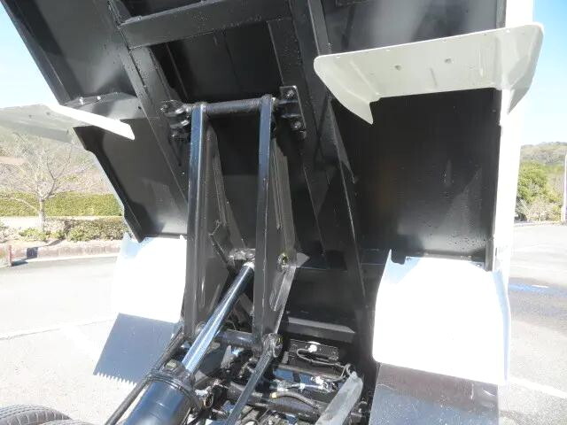 三菱ふそうキャンターダンプ小型（2t・3t）[写真39]