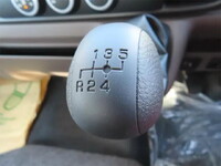 三菱ふそうキャンター平ボディ小型（2t・3t）[写真19]