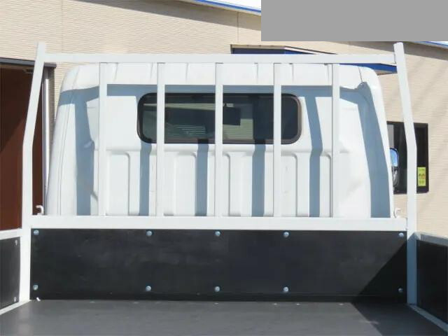 三菱ふそうキャンター平ボディ小型（2t・3t）[写真28]