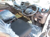 三菱ふそうキャンター平ボディ小型（2t・3t）[写真10]