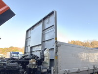 いすゞギガアルミブロック大型（10t）[写真15]