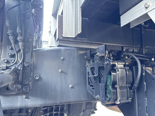 いすゞギガアルミブロック大型（10t）[写真18]