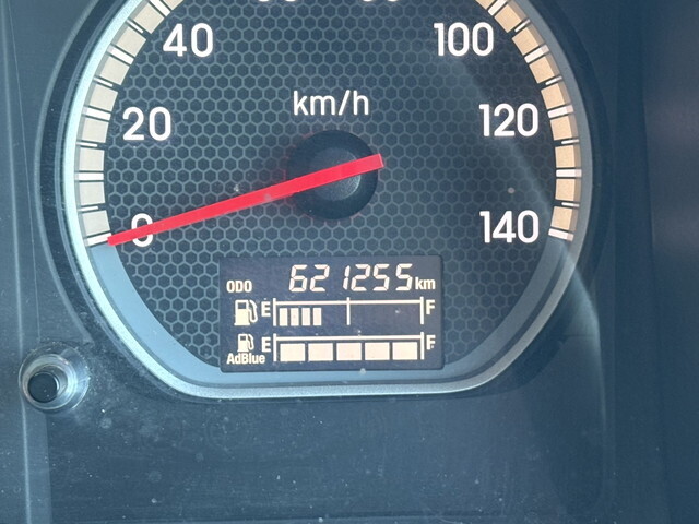 いすゞギガアルミブロック大型（10t）[写真36]