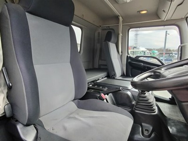 日野レンジャーアルミブロック中型（4t）[写真21]