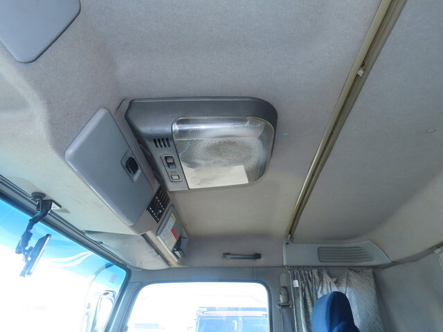 いすゞギガ冷凍車（冷蔵車）大型（10t）[写真25]