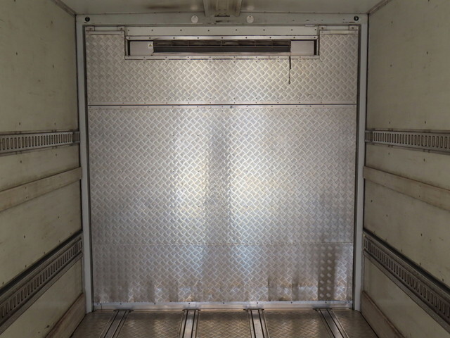 いすゞギガ冷凍車（冷蔵車）大型（10t）[写真35]