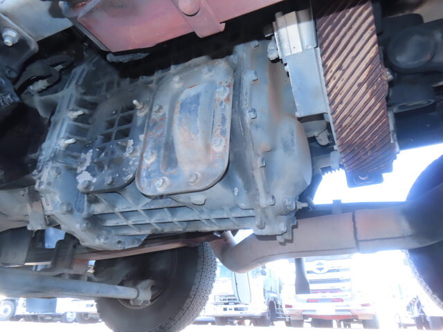 いすゞギガ冷凍車（冷蔵車）大型（10t）[写真09]