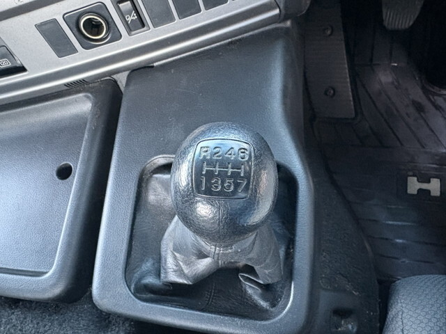 日野プロフィアトレーラーヘッド（トラクターヘッド）大型（10t）[写真22]