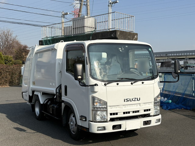 中古エルフパッカー車（塵芥車）