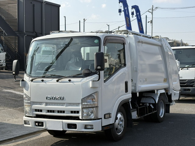 いすゞエルフパッカー車（塵芥車）小型（2t・3t）[写真03]