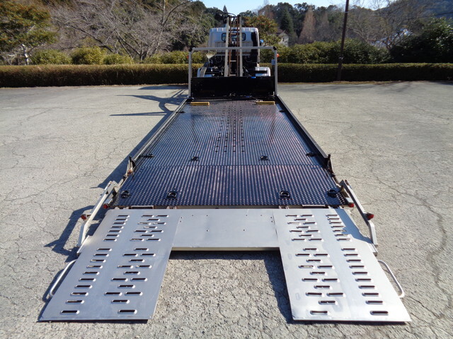 三菱ふそうキャンターセーフティローダー小型（2t・3t）[写真12]