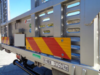 三菱ふそうキャンターセーフティローダー小型（2t・3t）[写真23]