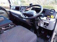 三菱ふそうキャンターセーフティローダー小型（2t・3t）[写真27]