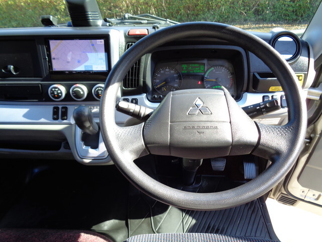 三菱ふそうキャンターセーフティローダー小型（2t・3t）[写真30]