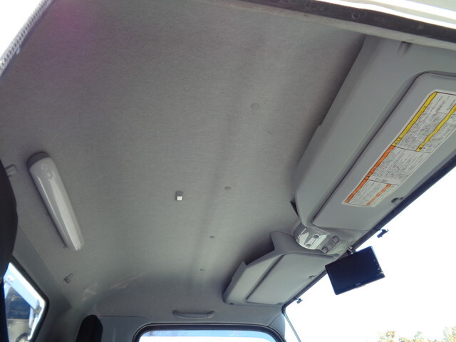 三菱ふそうキャンターセーフティローダー小型（2t・3t）[写真38]