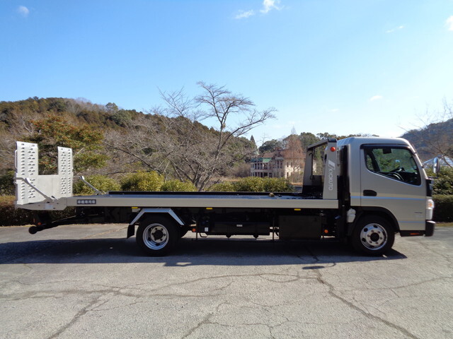 三菱ふそうキャンターセーフティローダー小型（2t・3t）[写真08]