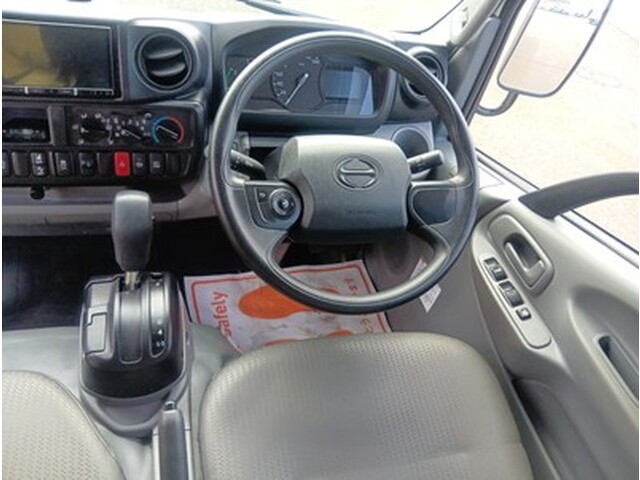 日野デュトロ平ボディ小型（2t・3t）[写真20]