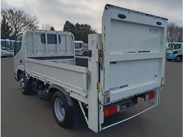 トヨタトヨエース平ボディ小型（2t・3t）[写真02]