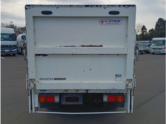 トヨタトヨエース平ボディ小型（2t・3t）[写真05]