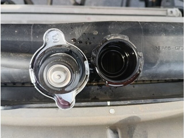 三菱ふそうファイターコンテナ専用車増トン（6t・8t）[写真19]