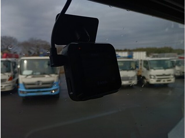 三菱ふそうファイターコンテナ専用車増トン（6t・8t）[写真25]