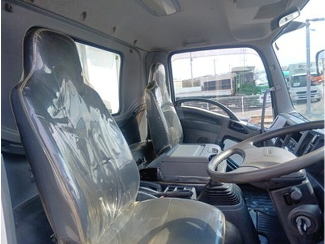 いすゞフォワードダンプ中型（4t）[写真23]