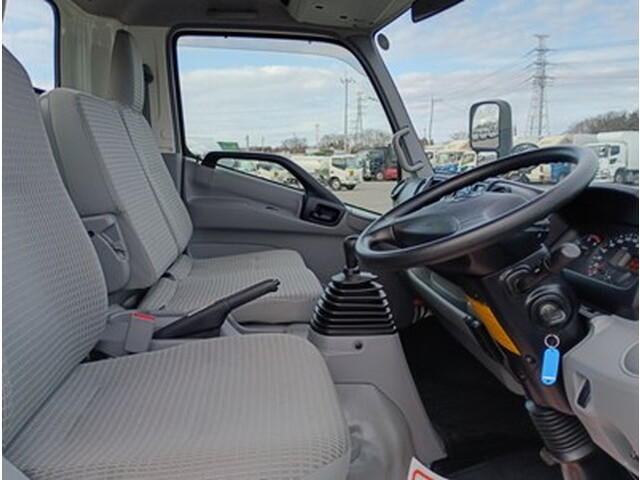 日野デュトロクレーン4段小型（2t・3t）[写真22]