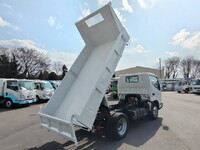 日野デュトロダンプ小型（2t・3t）[写真02]