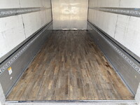 三菱ふそうファイターアルミウイング中型（4t）[写真14]