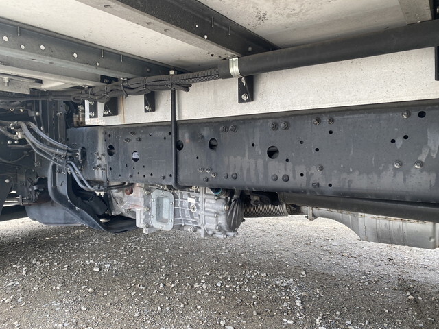 三菱ふそうファイターアルミウイング中型（4t）[写真17]