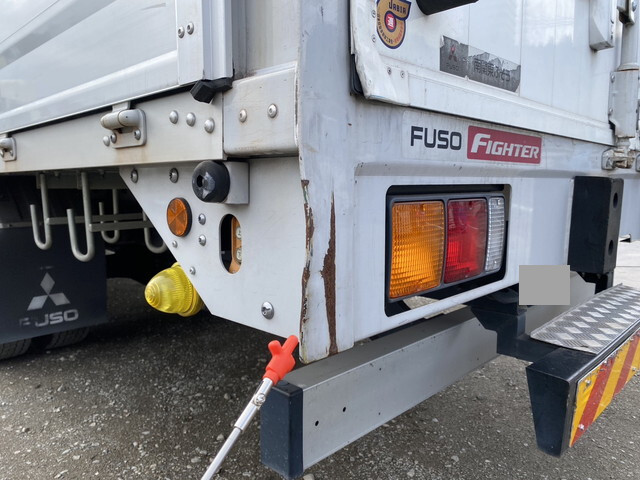 三菱ふそうファイターアルミウイング中型（4t）[写真36]