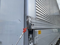 三菱ふそうファイターアルミウイング中型（4t）[写真38]