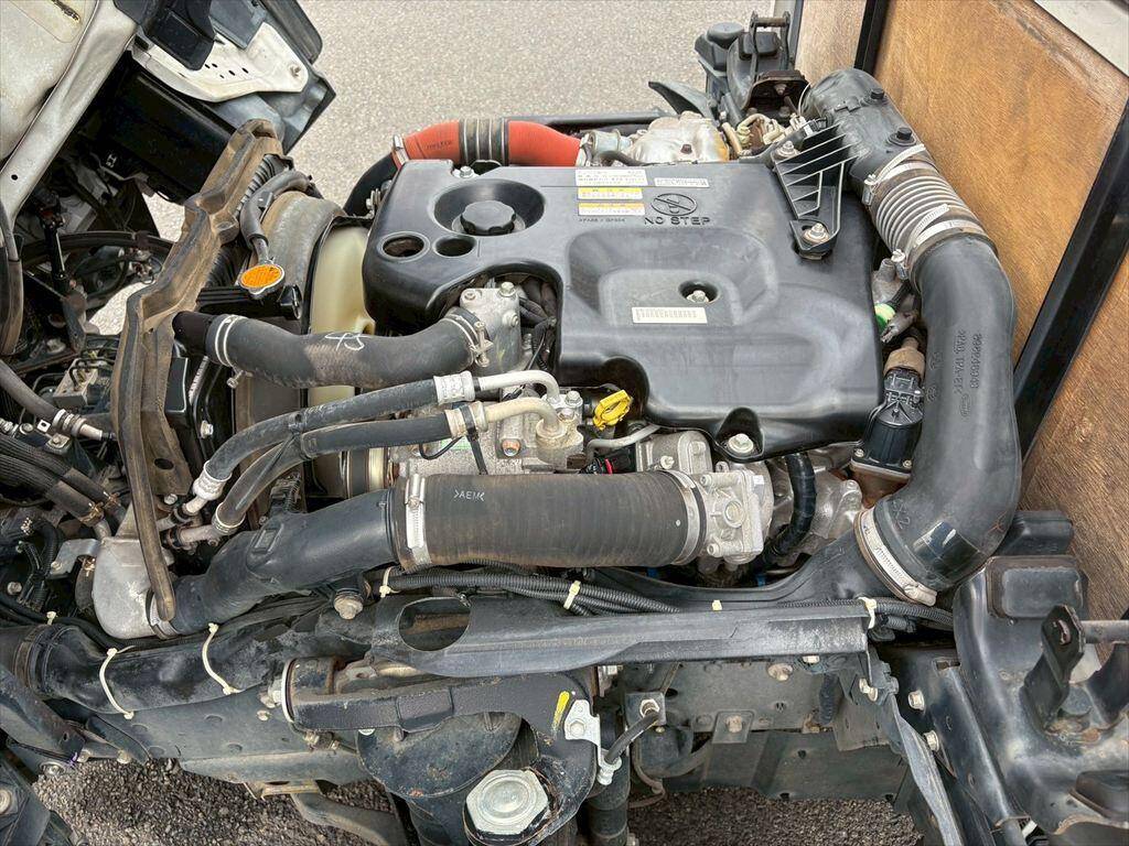 いすゞエルフクレーン4段小型（2t・3t）[写真16]