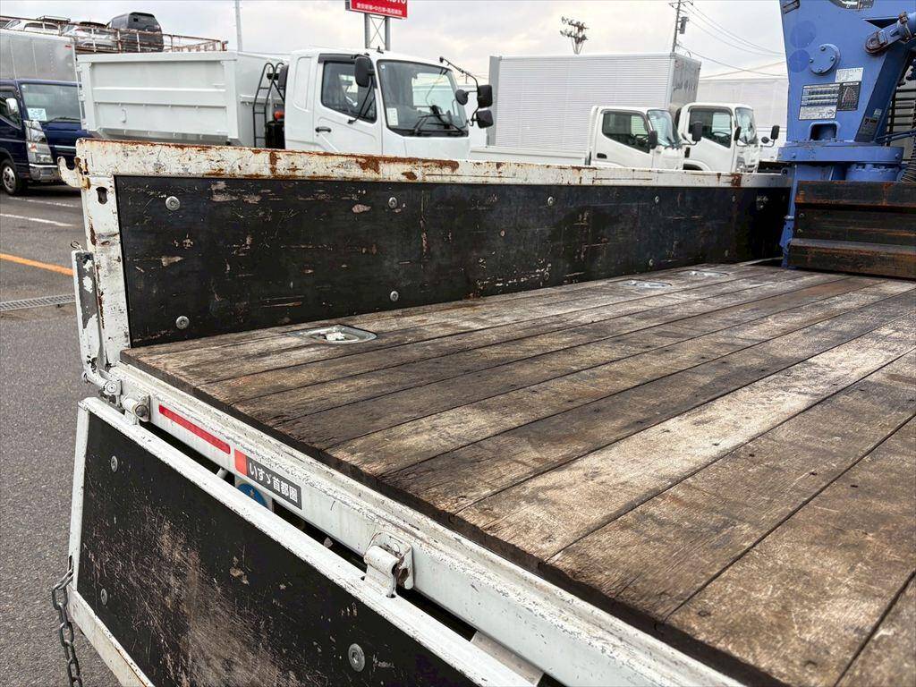 いすゞエルフクレーン4段小型（2t・3t）[写真09]