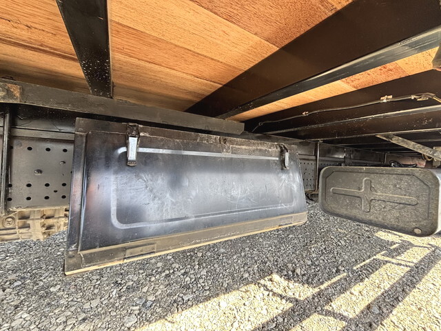 いすゞフォワードアルミブロック中型（4t）[写真18]