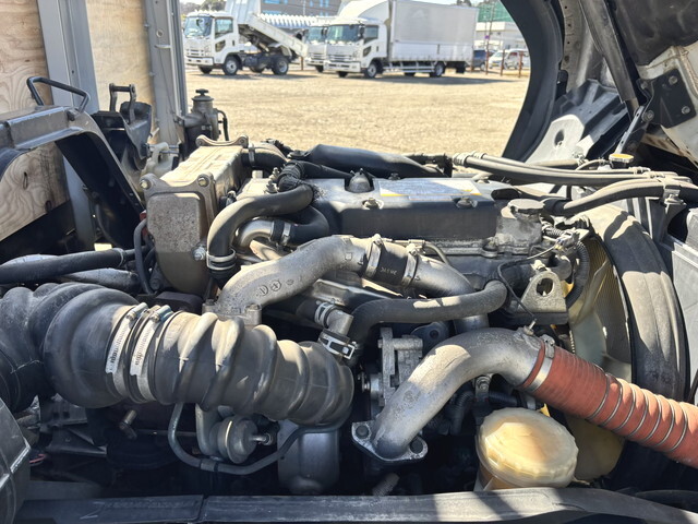 いすゞフォワードアルミブロック中型（4t）[写真23]