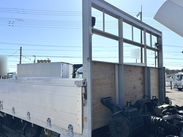 いすゞフォワードアルミブロック中型（4t）[写真25]