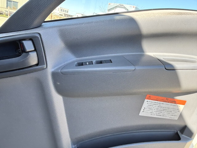 いすゞフォワードアルミブロック中型（4t）[写真26]