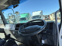 いすゞフォワードアルミブロック中型（4t）[写真28]