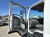 いすゞフォワードアルミブロック中型（4t）[写真38]