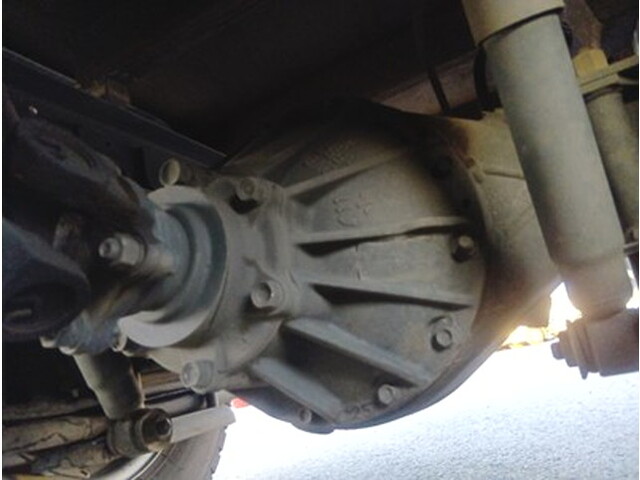 いすゞエルフ幌車小型（2t・3t）[写真11]