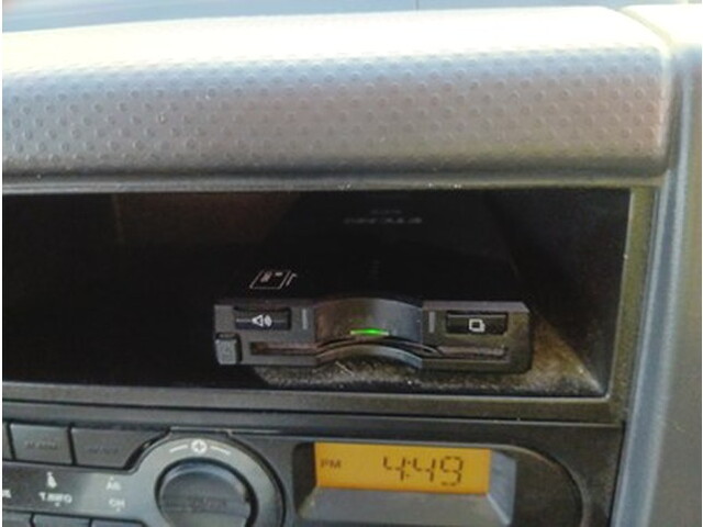 いすゞエルフ幌車小型（2t・3t）[写真24]