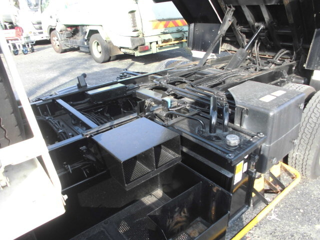 日野デュトロパッカー車（塵芥車）小型（2t・3t）[写真17]