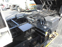 日野デュトロパッカー車（塵芥車）小型（2t・3t）[写真18]