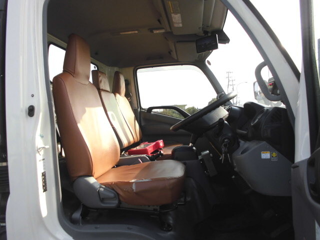 日野デュトロパッカー車（塵芥車）小型（2t・3t）[写真23]