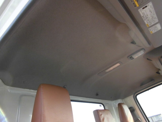 日野デュトロパッカー車（塵芥車）小型（2t・3t）[写真24]