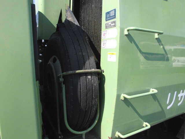 いすゞエルフパッカー車（塵芥車）小型（2t・3t）[写真13]