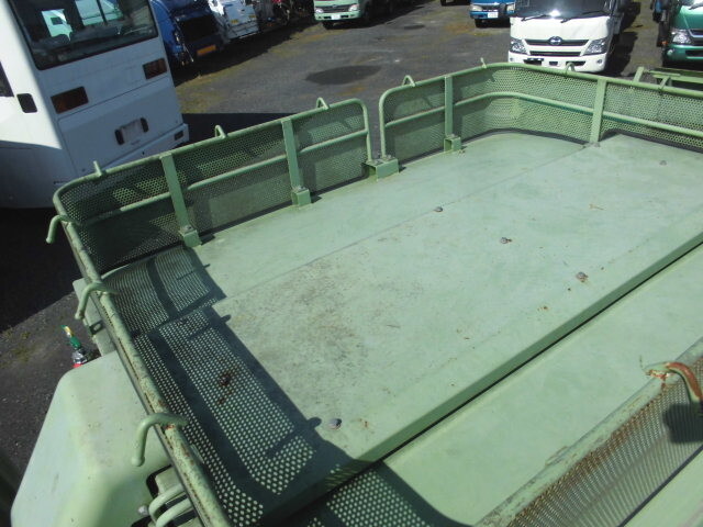 いすゞエルフパッカー車（塵芥車）小型（2t・3t）[写真14]