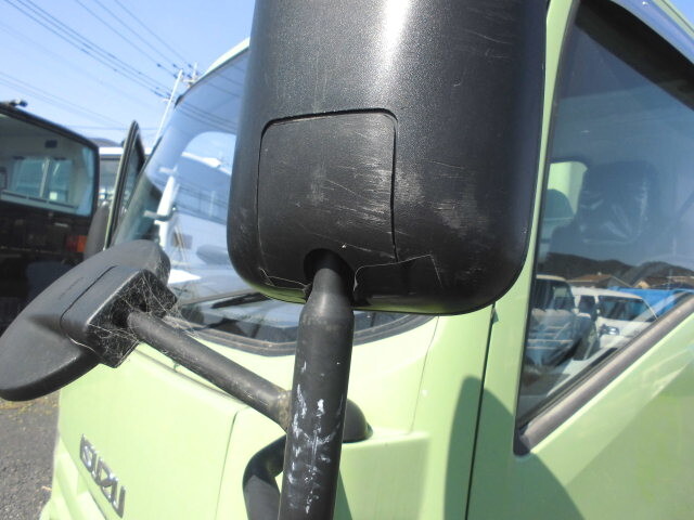 いすゞエルフパッカー車（塵芥車）小型（2t・3t）[写真29]