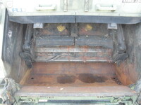 いすゞエルフパッカー車（塵芥車）小型（2t・3t）[写真05]